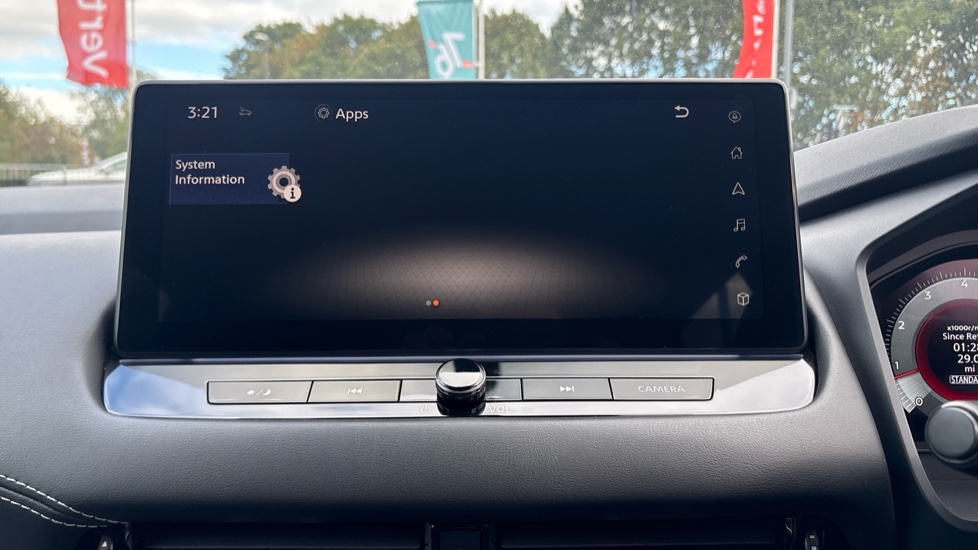 Nissan Qashqai 1.3 DiG-T MH N-Connecta 5dr Petrol Hatchback - Image 34