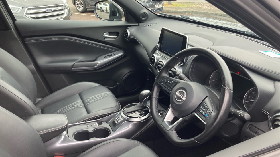 Nissan Juke 1.0 DiG-T 114 Tekna 5dr DCT Petrol Hatchback - Image 11
