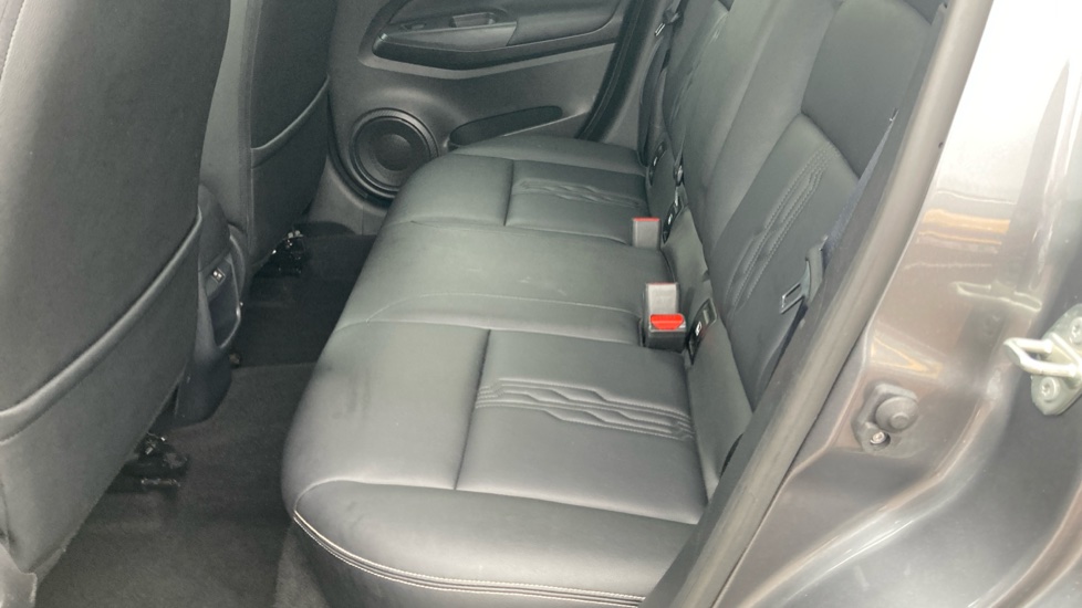 Nissan Juke 1.0 DiG-T 114 Tekna 5dr DCT Petrol Hatchback - Image 16