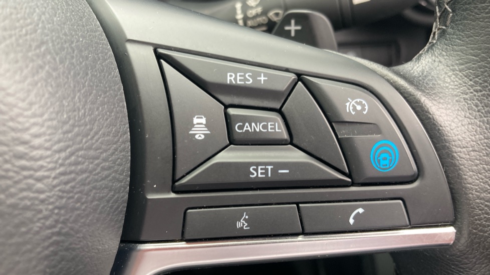 Nissan Juke 1.0 DiG-T 114 Tekna 5dr DCT Petrol Hatchback - Image 25