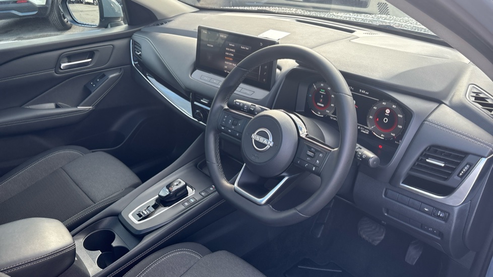 Nissan Qashqai 1.5 E-Power N-Connecta 5dr Auto Hybrid Hatchback - Image 11