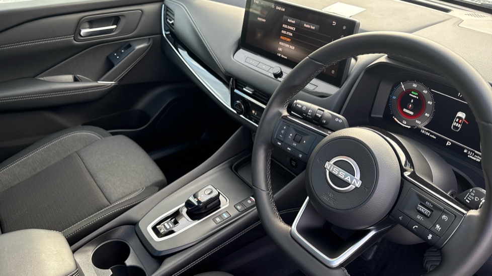 Nissan Qashqai 1.5 E-Power N-Connecta 5dr Auto Hybrid Hatchback - Image 14
