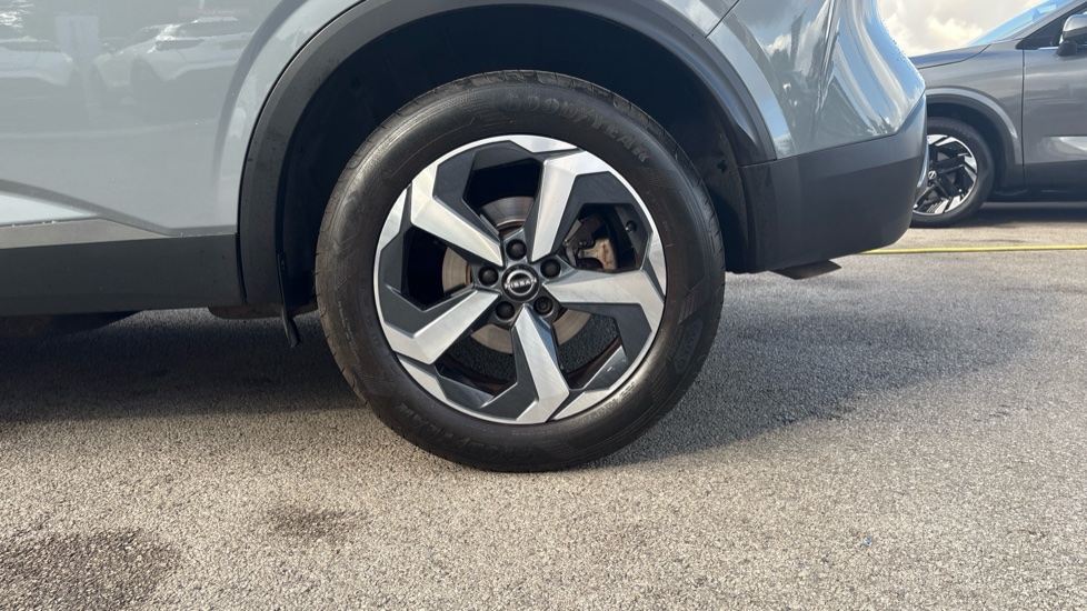 Nissan Qashqai 1.5 E-Power N-Connecta 5dr Auto Hybrid Hatchback - Image 27