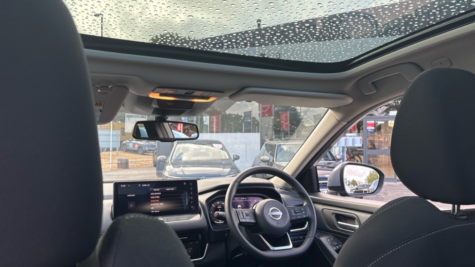 Nissan Qashqai 1.5 E-Power N-Connecta 5dr Auto Hybrid Hatchback - Image 32