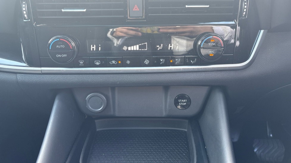 Nissan Qashqai 1.5 E-Power N-Connecta 5dr Auto Hybrid Hatchback - Image 44