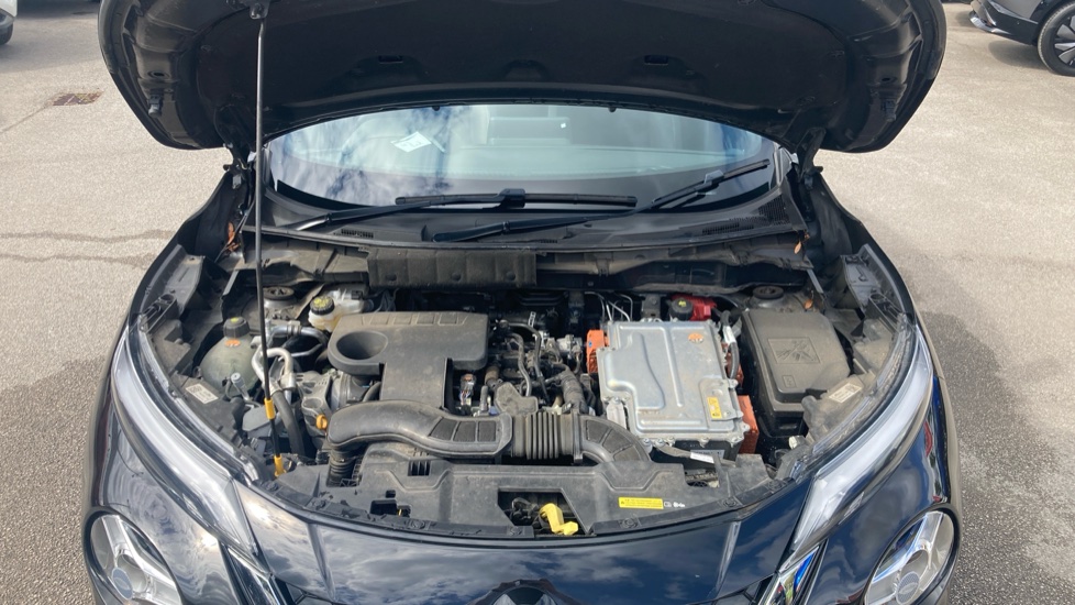 Nissan Juke 1.6 Hybrid N-Connecta 5dr Auto Hybrid Hatchback - Image 8
