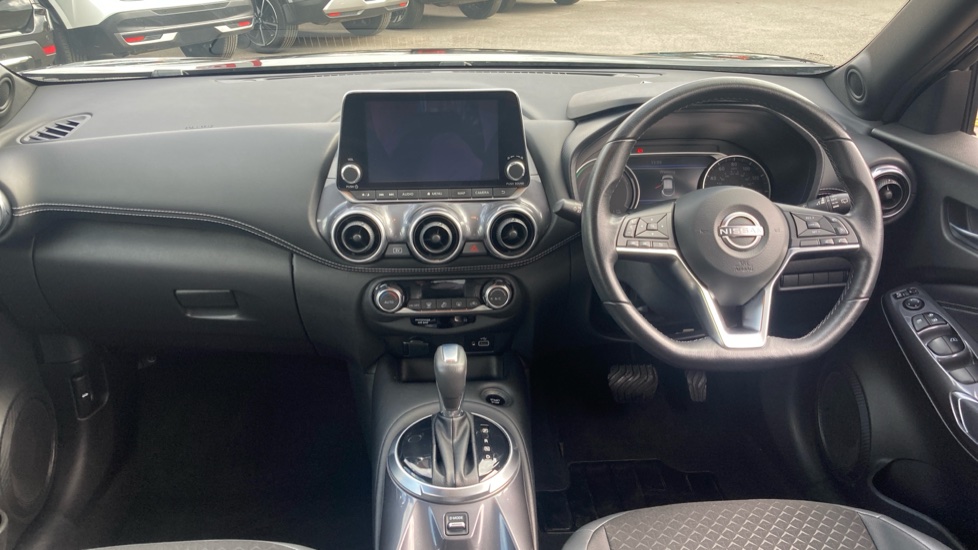 Nissan Juke 1.6 Hybrid N-Connecta 5dr Auto Hybrid Hatchback - Image 10