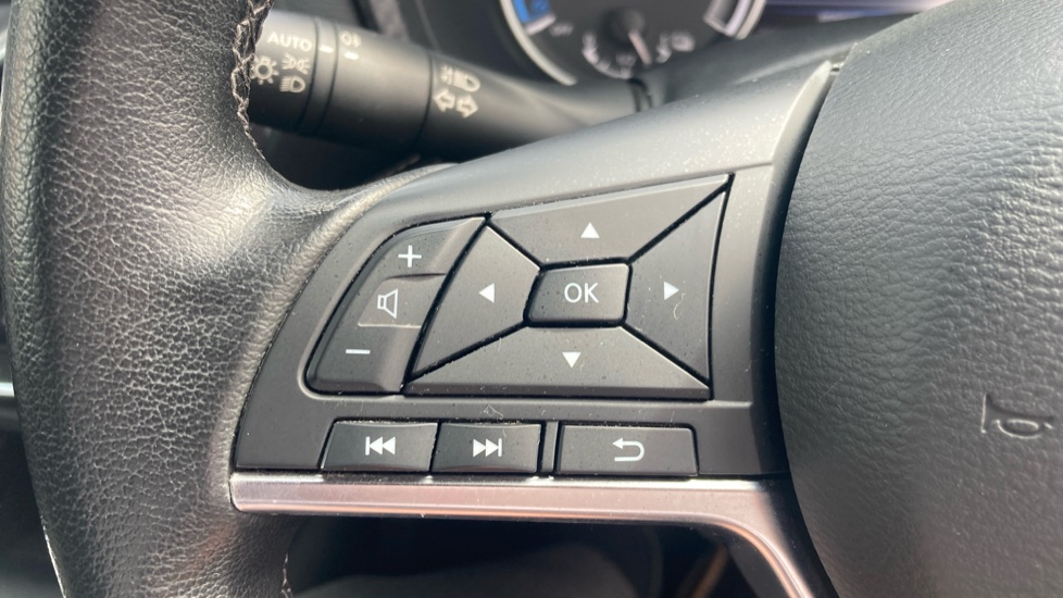 Nissan Juke 1.6 Hybrid N-Connecta 5dr Auto Hybrid Hatchback - Image 25