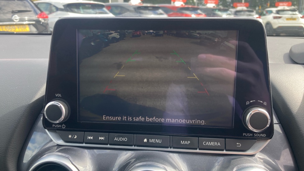 Nissan Juke 1.6 Hybrid N-Connecta 5dr Auto Hybrid Hatchback - Image 28