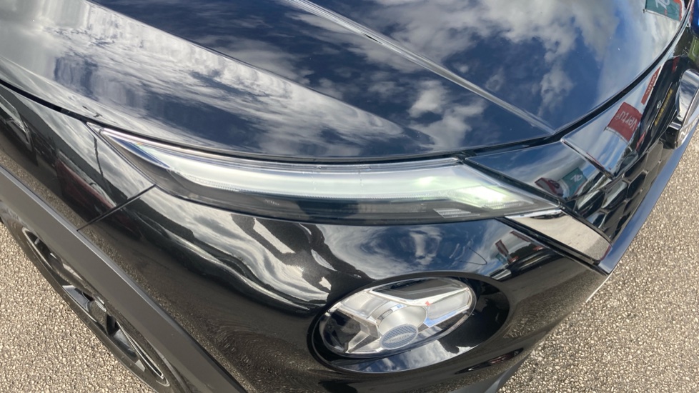 Nissan Juke 1.6 Hybrid N-Connecta 5dr Auto Hybrid Hatchback - Image 39