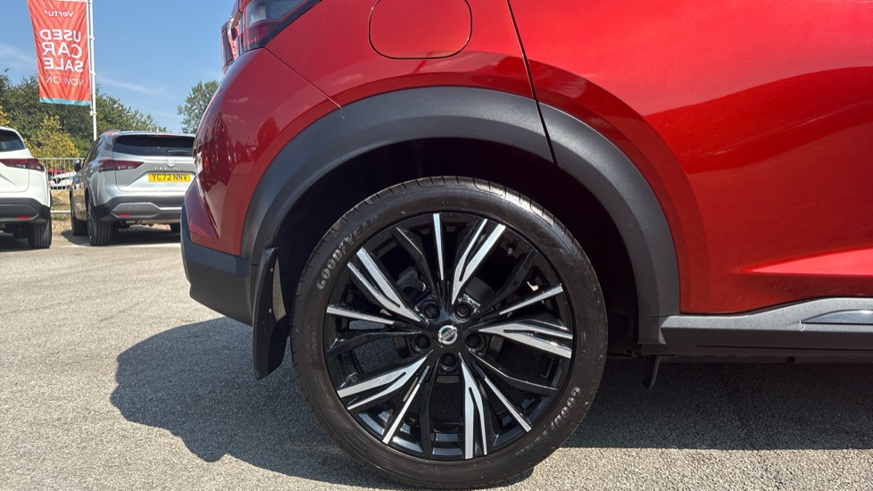 Nissan Juke 1.0 DiG-T 114 Tekna+ 5dr Petrol Hatchback - Image 7