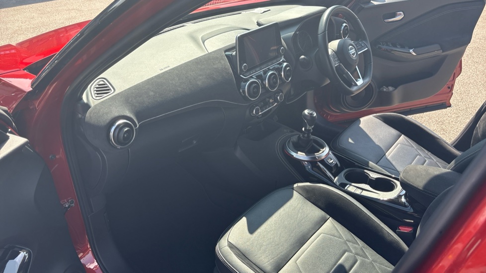 Nissan Juke 1.0 DiG-T 114 Tekna+ 5dr Petrol Hatchback - Image 9
