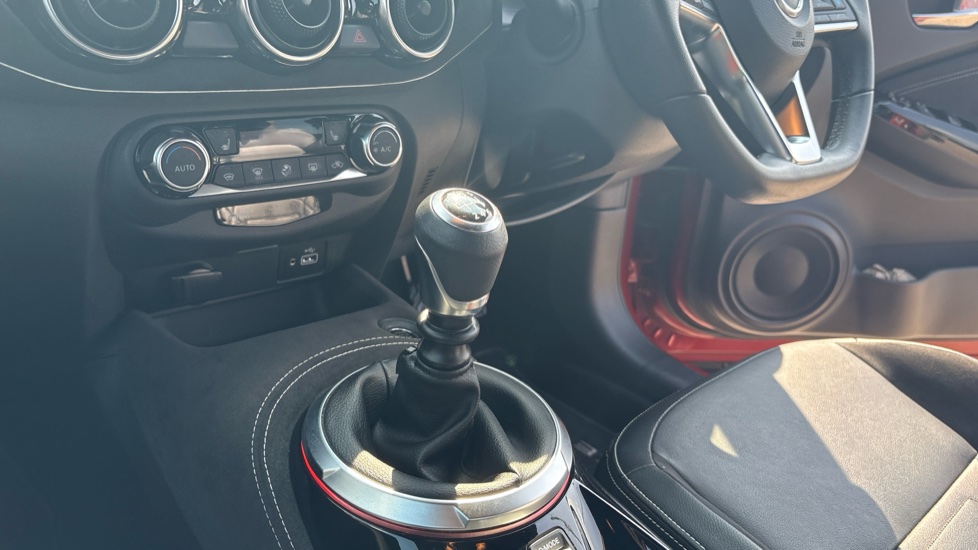 Nissan Juke 1.0 DiG-T 114 Tekna+ 5dr Petrol Hatchback - Image 13