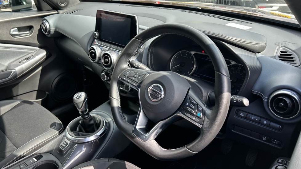 Nissan Juke 1.0 DiG-T 114 Tekna 5dr Petrol Hatchback - Image 11