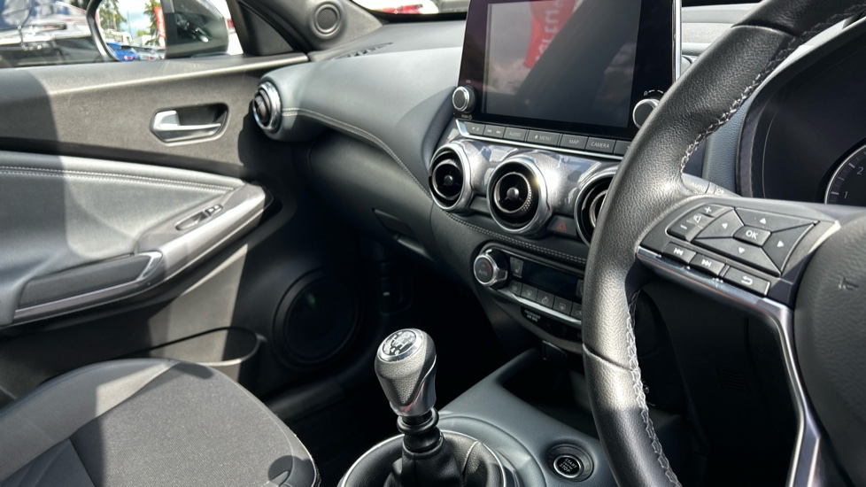 Nissan Juke 1.0 DiG-T 114 Tekna 5dr Petrol Hatchback - Image 14