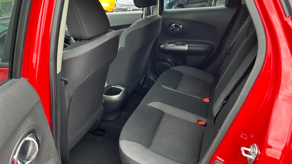 Nissan Juke 1.6 [112] Acenta 5dr Petrol Hatchback - Image 16