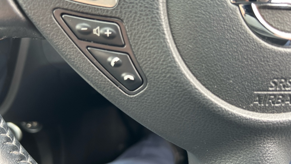 Nissan Juke 1.6 [112] Acenta 5dr Petrol Hatchback - Image 31