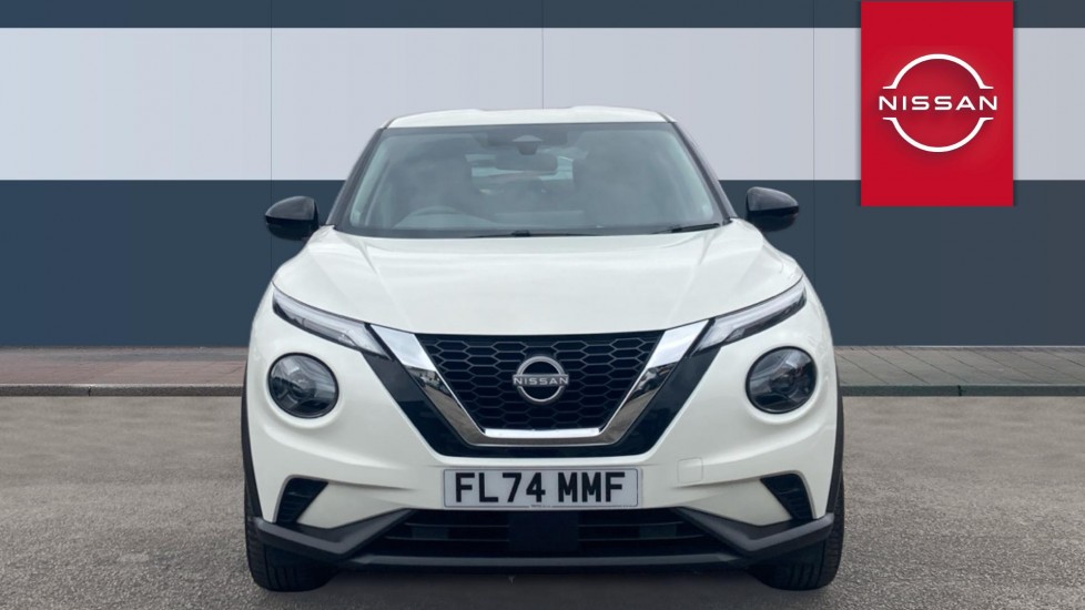 Nissan Juke 1.0 DiG-T Acenta Premium 5dr Petrol Hatchback - Image 3