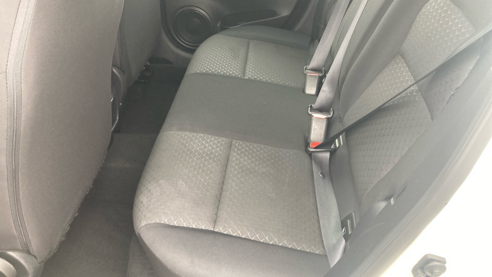 Nissan Juke 1.0 DiG-T Acenta Premium 5dr Petrol Hatchback - Image 16