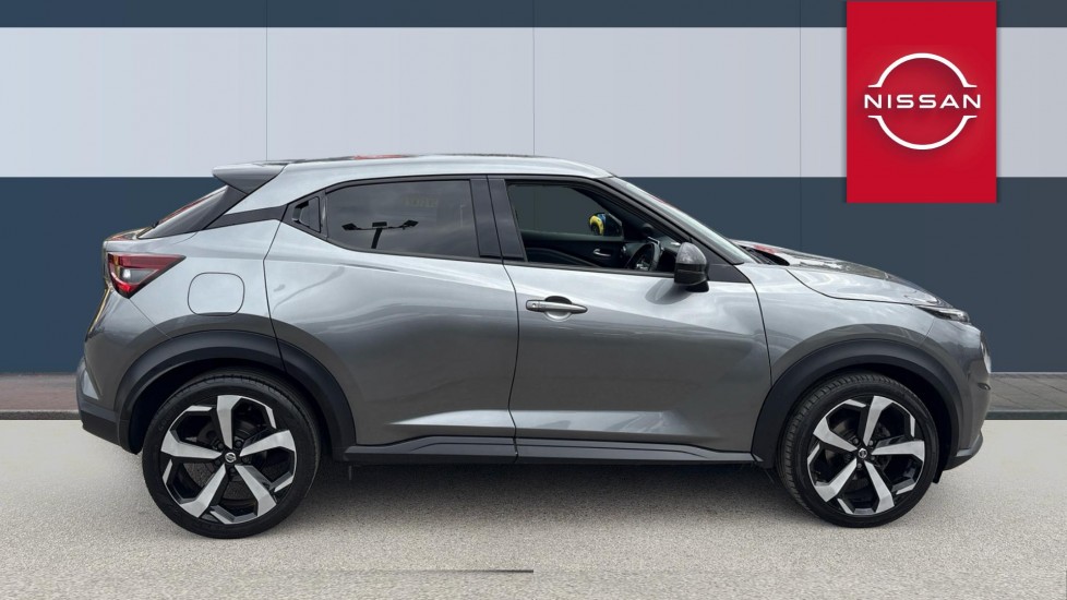 Nissan Juke 1.0 DiG-T 114 Tekna 5dr DCT Petrol Hatchback - Image 5