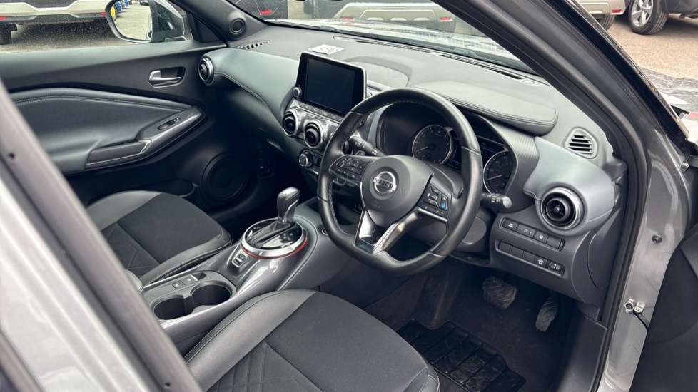 Nissan Juke 1.0 DiG-T 114 Tekna 5dr DCT Petrol Hatchback - Image 11