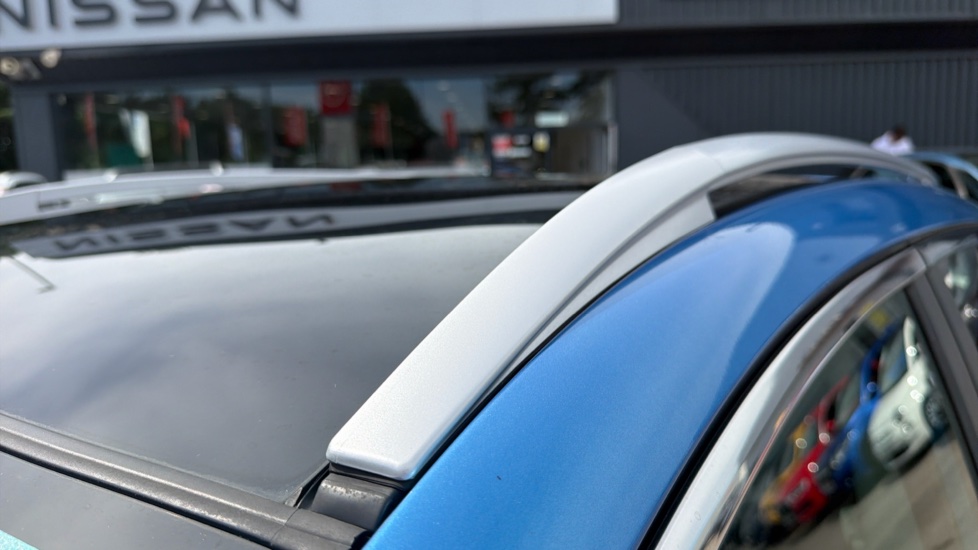 Nissan Qashqai 1.3 DiG-T 160 N-Connecta 5dr DCT [Glass Roof Pack] Petrol Hatchback - Image 21