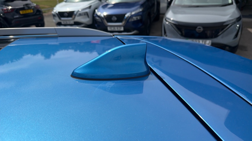 Nissan Qashqai 1.3 DiG-T 160 N-Connecta 5dr DCT [Glass Roof Pack] Petrol Hatchback - Image 23