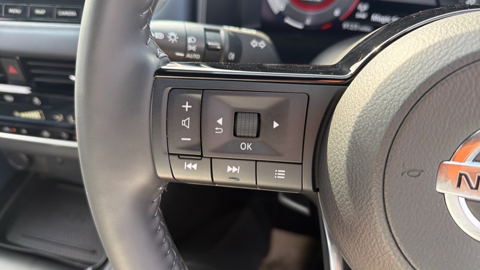 Nissan Qashqai 1.3 DiG-T MH 158 Tekna+ 5dr Petrol Hatchback - Image 30