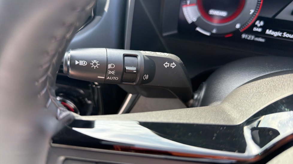 Nissan Qashqai 1.3 DiG-T MH 158 Tekna+ 5dr Petrol Hatchback - Image 31