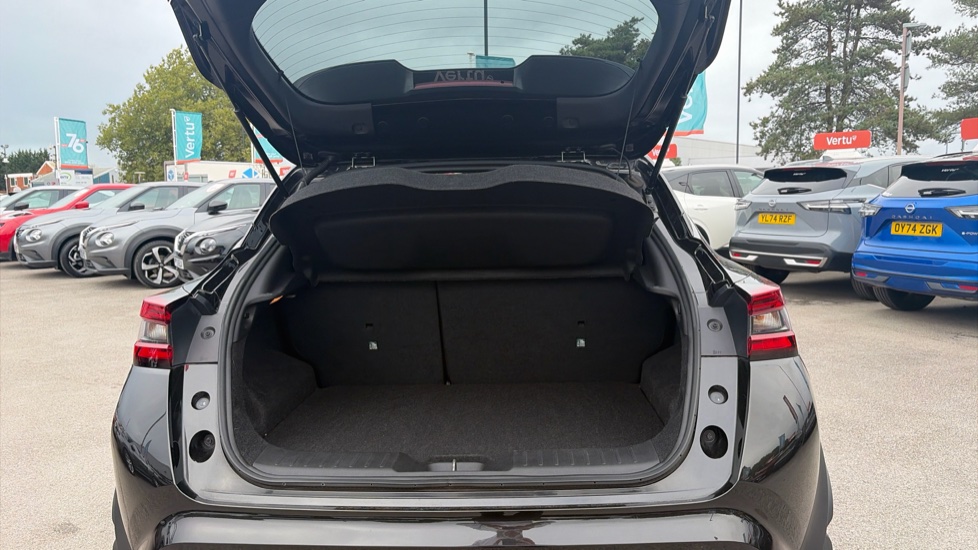 Nissan Juke 1.0 DiG-T 114 N-Connecta 5dr Petrol Hatchback - Image 4