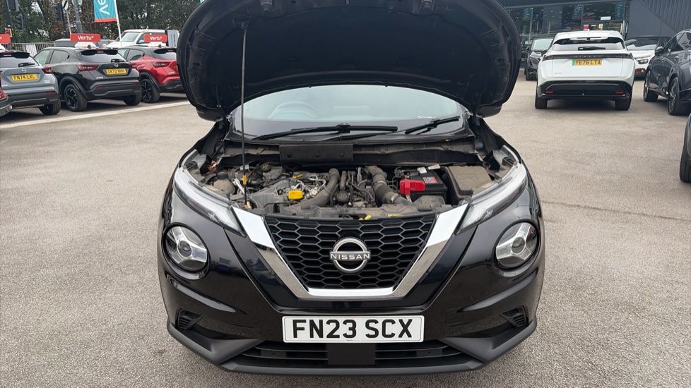 Nissan Juke 1.0 DiG-T 114 N-Connecta 5dr Petrol Hatchback - Image 8