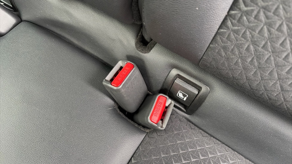 Nissan Juke 1.0 DiG-T 114 N-Connecta 5dr Petrol Hatchback - Image 17