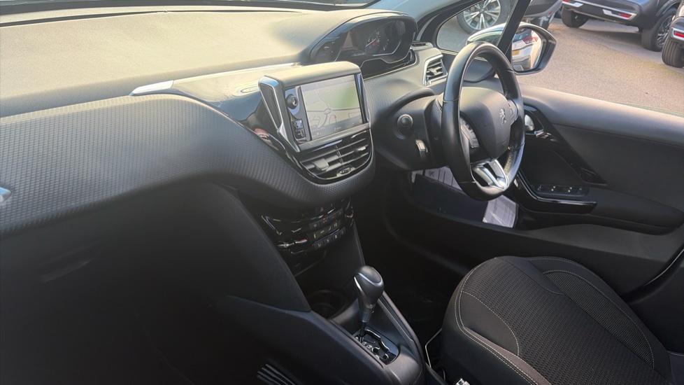 Peugeot 208 1.2 PureTech 110 Tech Edition 5dr EAT6 Petrol Hatchback - Image 9