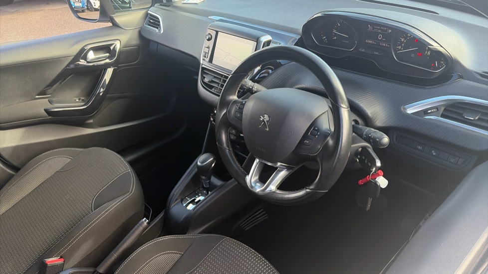 Peugeot 208 1.2 PureTech 110 Tech Edition 5dr EAT6 Petrol Hatchback - Image 11