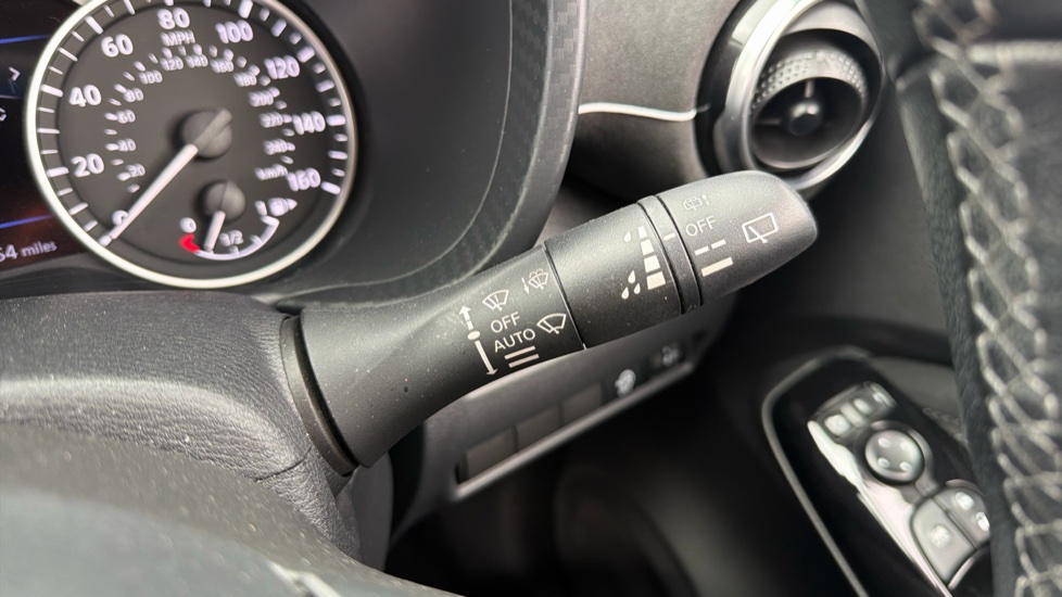 Nissan Juke 1.0 DiG-T 114 Tekna+ 5dr Petrol Hatchback - Image 45