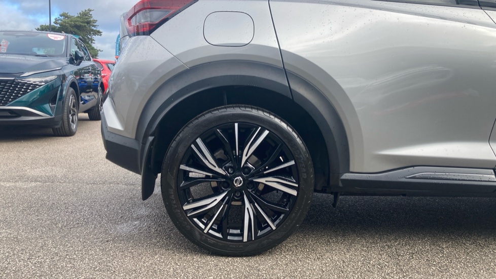 Nissan Juke 1.0 DiG-T 114 Tekna+ 5dr Petrol Hatchback - Image 7