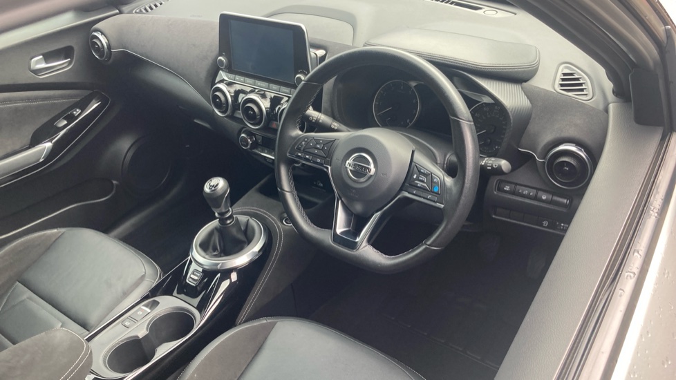 Nissan Juke 1.0 DiG-T 114 Tekna+ 5dr Petrol Hatchback - Image 11