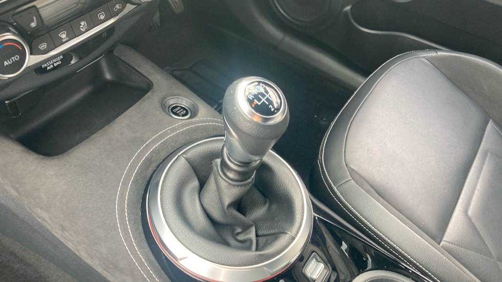 Nissan Juke 1.0 DiG-T 114 Tekna+ 5dr Petrol Hatchback - Image 13