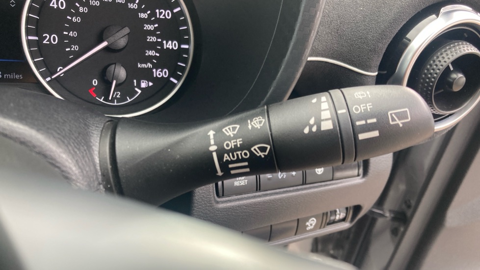 Nissan Juke 1.0 DiG-T 114 Tekna+ 5dr Petrol Hatchback - Image 23