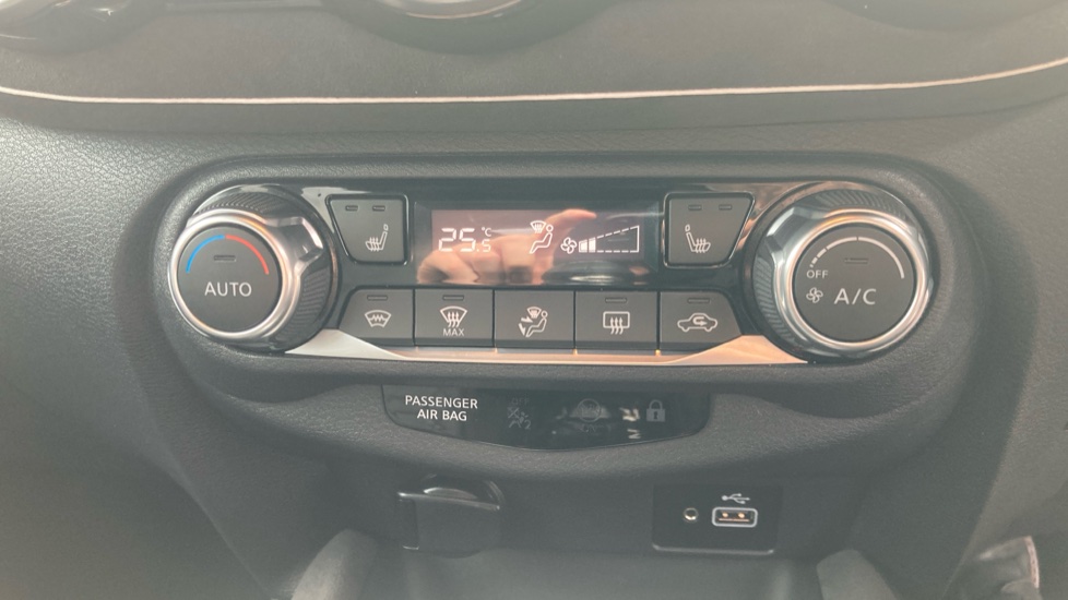 Nissan Juke 1.0 DiG-T 114 Tekna+ 5dr Petrol Hatchback - Image 40