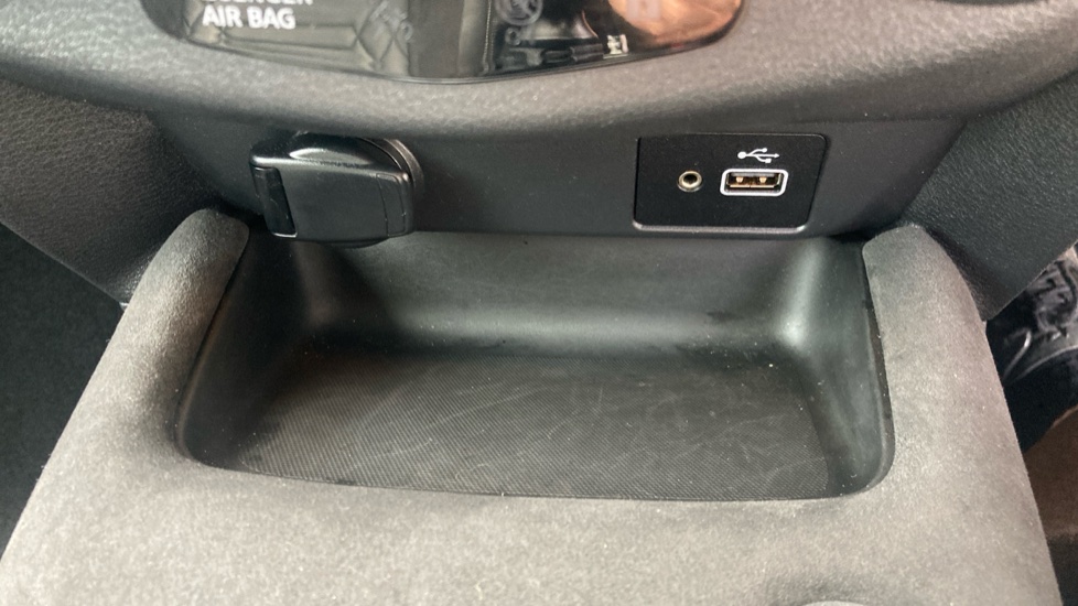 Nissan Juke 1.0 DiG-T 114 Tekna+ 5dr Petrol Hatchback - Image 42