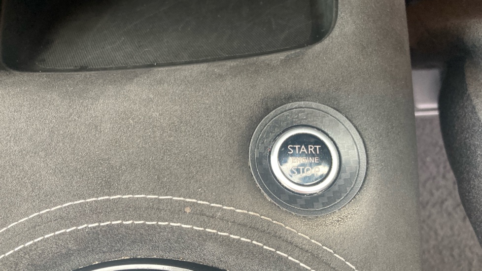 Nissan Juke 1.0 DiG-T 114 Tekna+ 5dr Petrol Hatchback - Image 43