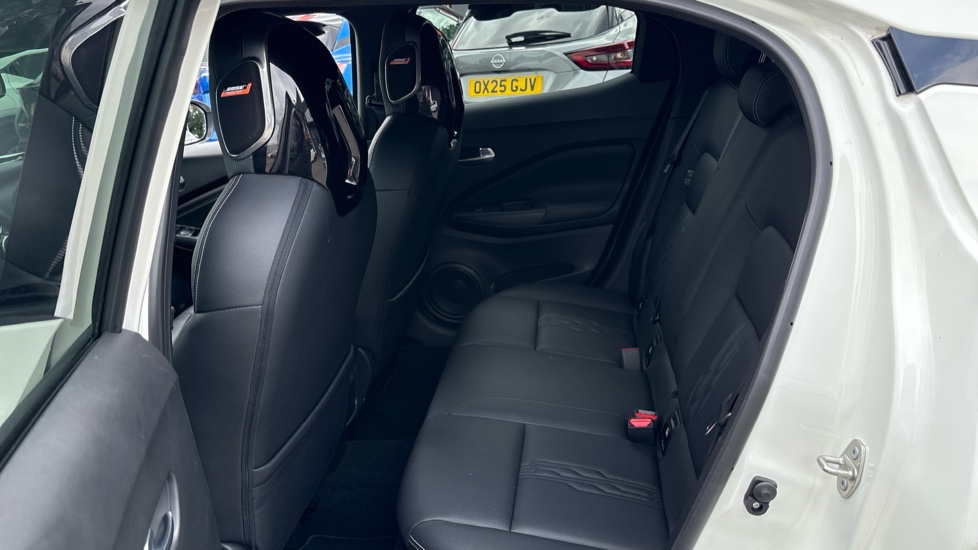 Nissan Juke 1.0 DiG-T 114 Tekna 5dr DCT Petrol Hatchback - Image 16