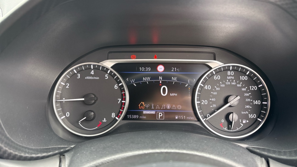 Nissan Juke 1.0 DiG-T 114 Tekna 5dr DCT Petrol Hatchback - Image 27
