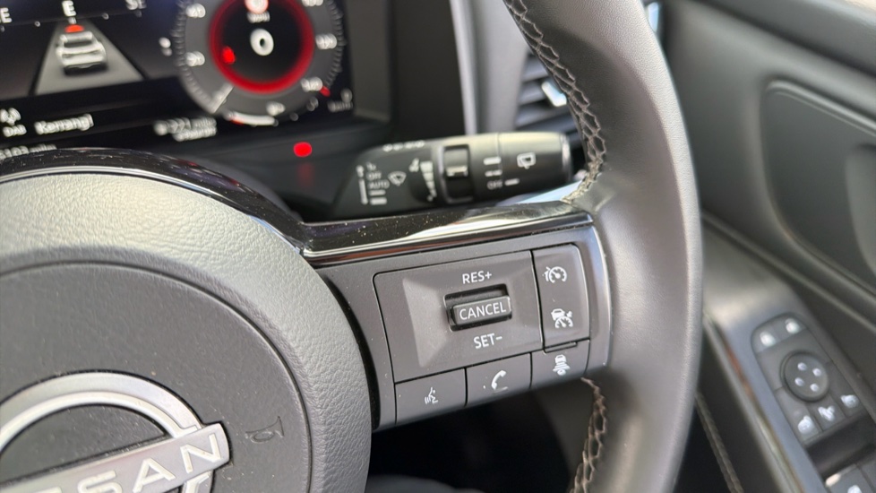 Nissan Qashqai 1.5 E-Power N-Connecta 5dr Auto Hybrid Hatchback - Image 29