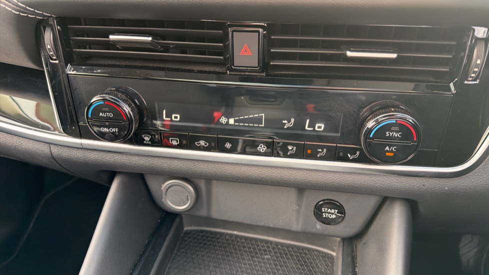 Nissan Qashqai 1.5 E-Power N-Connecta 5dr Auto Hybrid Hatchback - Image 45