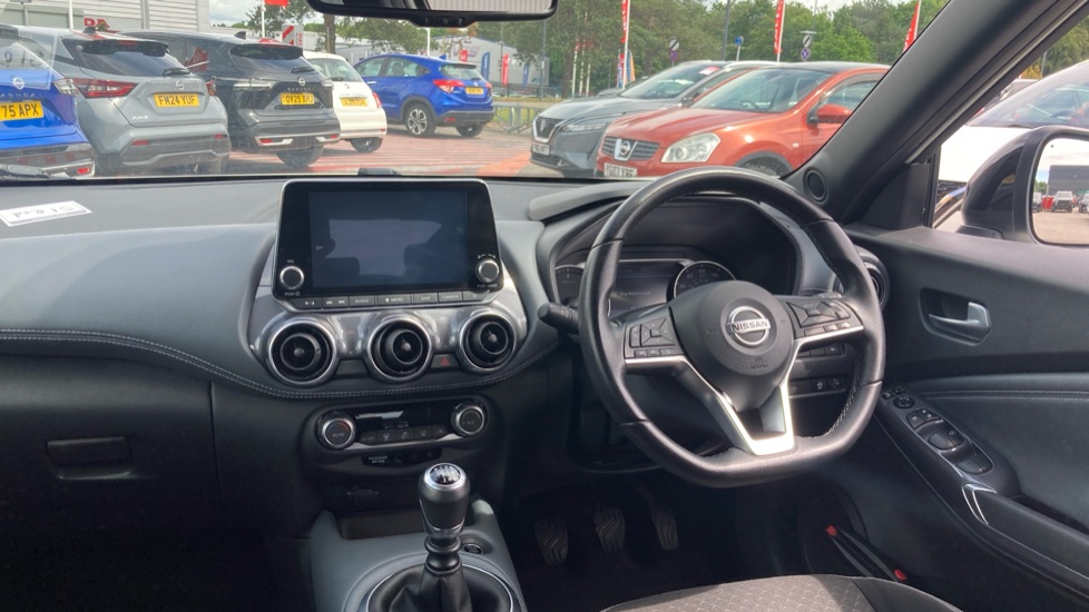 Nissan Juke 1.0 DiG-T 114 N-Connecta 5dr Petrol Hatchback - Image 10