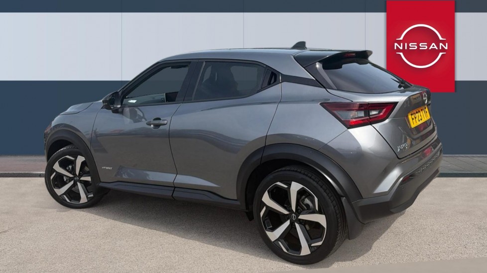 Nissan Juke 1.6 Hybrid Tekna 5dr Auto Hybrid Hatchback - Image 2