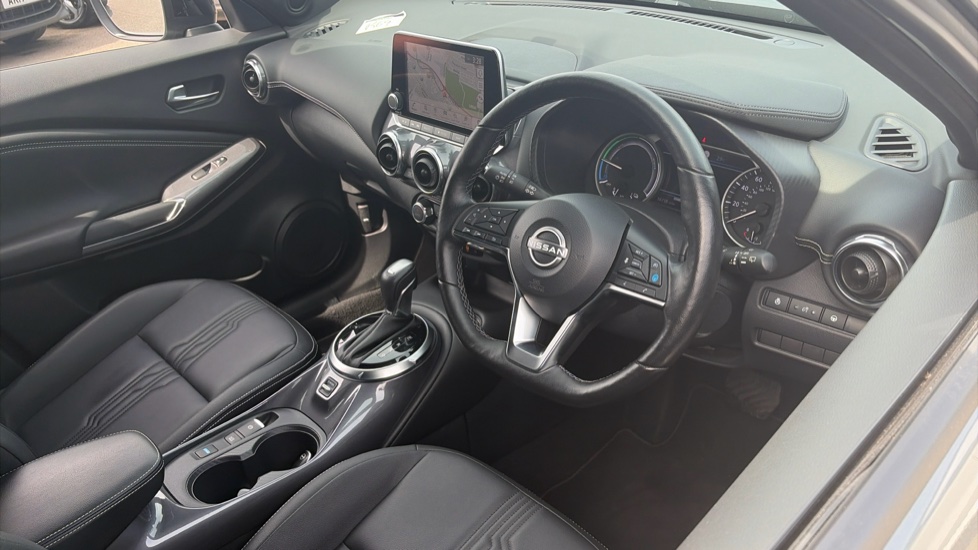 Nissan Juke 1.6 Hybrid Tekna 5dr Auto Hybrid Hatchback - Image 11