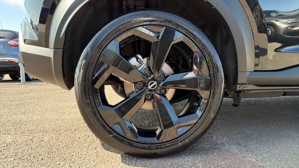 Nissan Juke 1.0 DiG-T Tekna 5dr Petrol Hatchback - Image 7
